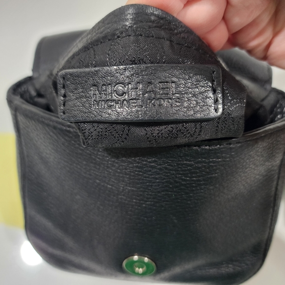 MICHAEL KORS PEBBLE LEATHER CROSSBODY BAG - Picture 6 of 7